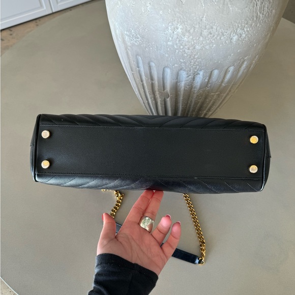 Authentic gently used Yves Saint Laurent YSL Matelasse Chevron black gold bag - Picture 5 of 8